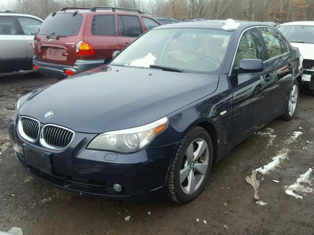 WBANF73596CU20865 - 2006 BMW 530 XI BLUE photo 2