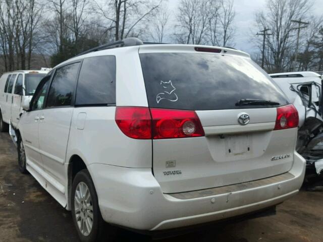 5TDZK22C28S135638 - 2008 TOYOTA SIENNA XLE WHITE photo 3