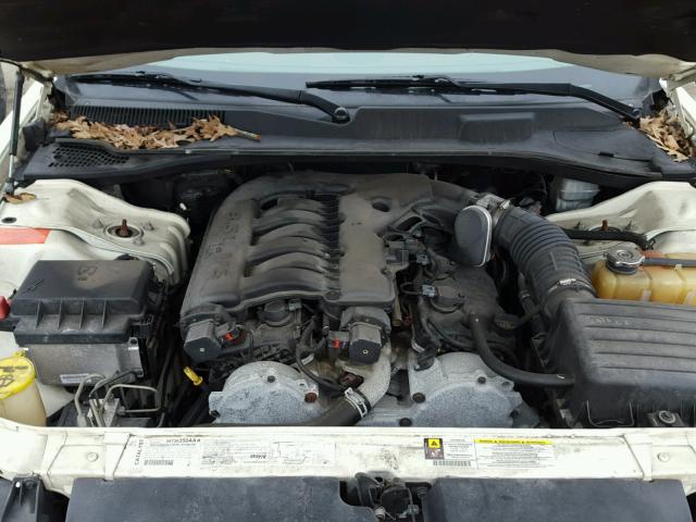 2C3KA53G37H613199 - 2007 CHRYSLER 300 TOURIN CREAM photo 7