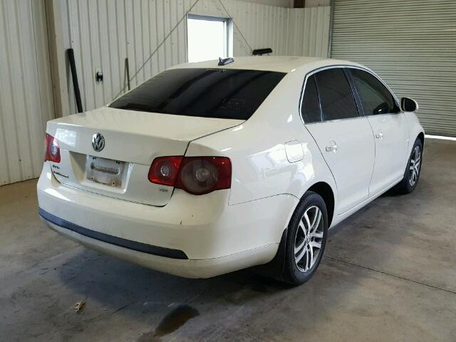 3VWST71K76M639049 - 2006 VOLKSWAGEN JETTA TDI WHITE photo 4