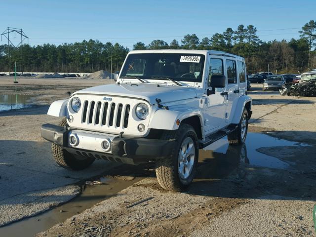 1C4BJWEG8FL558717 - 2015 JEEP WRANGLER U WHITE photo 2