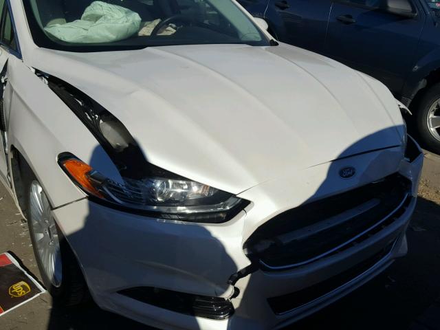 3FA6P0SUXER311454 - 2014 FORD FUSION TIT WHITE photo 9