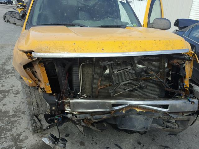 1GBHC29K97E572924 - 2007 CHEVROLET SILVERADO YELLOW photo 7