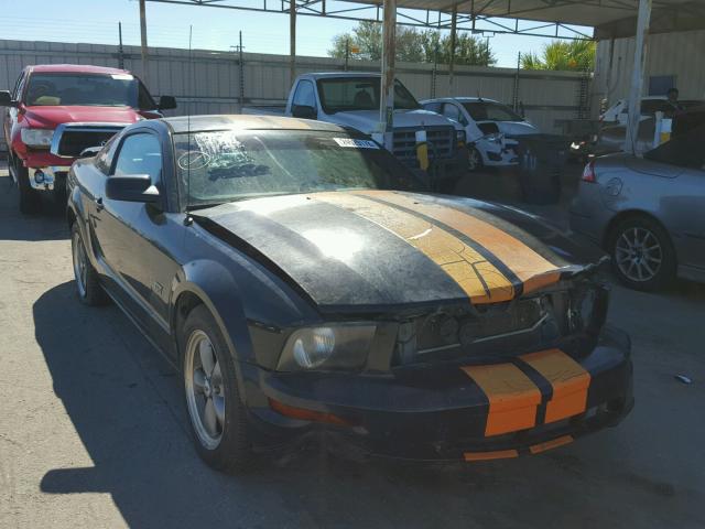 1ZVHT82H365196407 - 2006 FORD MUSTANG GT BLACK photo 1