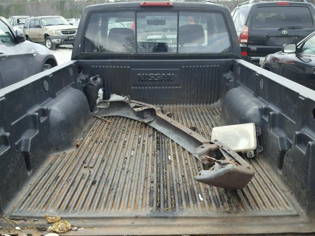 1N6DD26S8YC431252 - 2000 NISSAN FRONTIER K BLACK photo 6