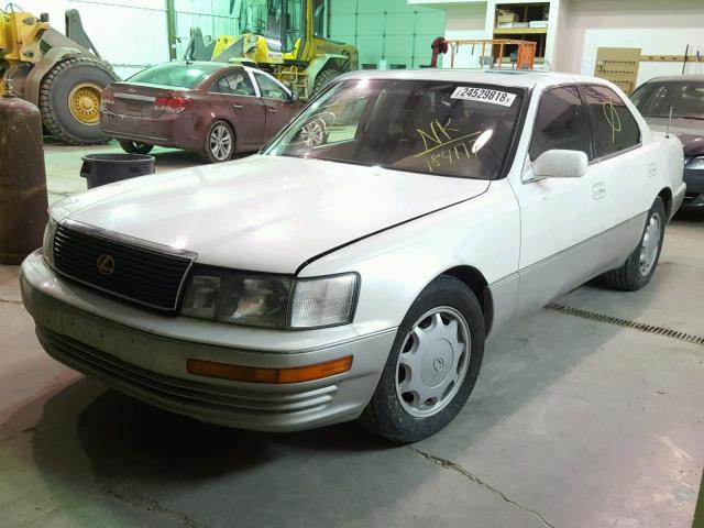 JT8UF11E1P0184177 - 1993 LEXUS LS 400 WHITE photo 2