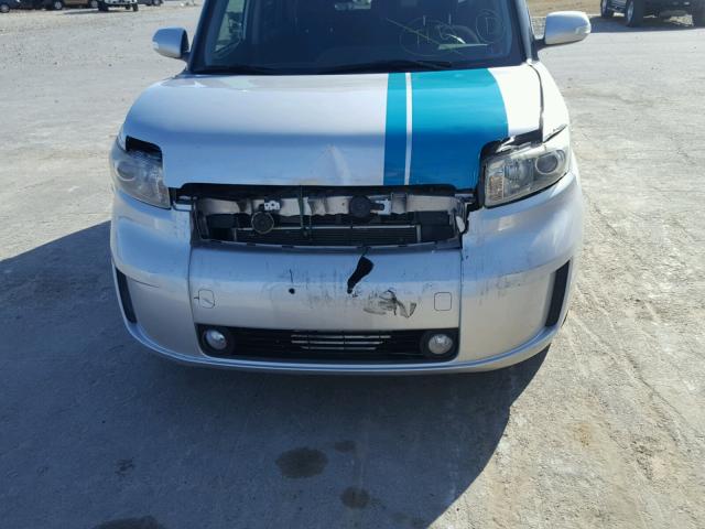 JTLKE50E981013066 - 2008 SCION XB SILVER photo 9