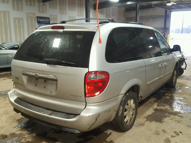 2A4GP54L26R927084 - 2006 CHRYSLER TOWN & COU SILVER photo 4