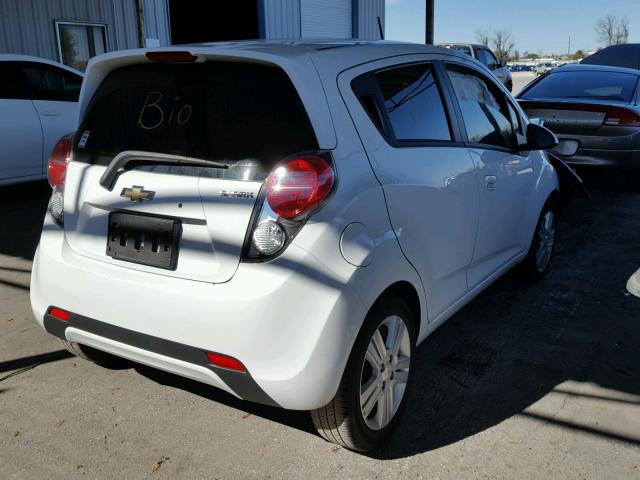 KL8CD6S91FC732427 - 2015 CHEVROLET SPARK 1LT WHITE photo 4