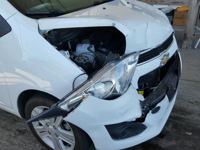 KL8CD6S91FC732427 - 2015 CHEVROLET SPARK 1LT WHITE photo 9