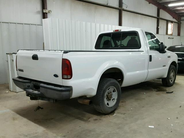 1FTSF20P86EC17565 - 2006 FORD F250 SUPER WHITE photo 4