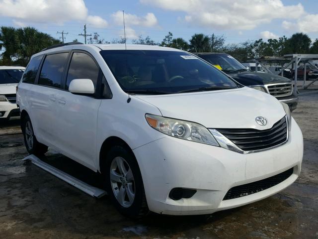 5TDKK3DC8BS159941 - 2011 TOYOTA SIENNA LE WHITE photo 1