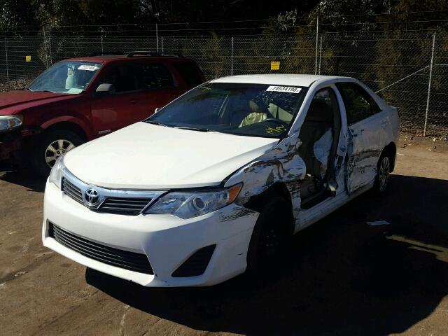 4T1BF1FKXEU869061 - 2014 TOYOTA CAMRY L WHITE photo 2