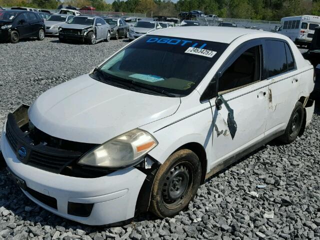 3N1BC11E17L430944 - 2007 NISSAN VERSA WHITE photo 2