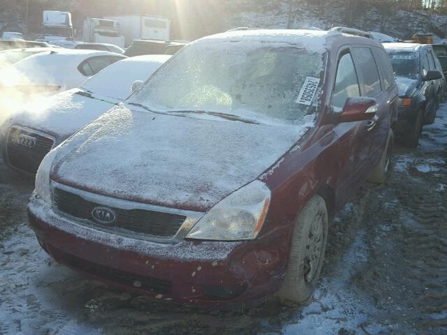 KNDMG4C75C6416186 - 2012 KIA SEDONA LX RED photo 2