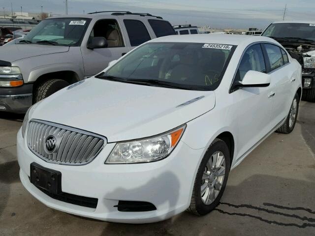 1G4GA5ED2BF380426 - 2011 BUICK LACROSSE C WHITE photo 2