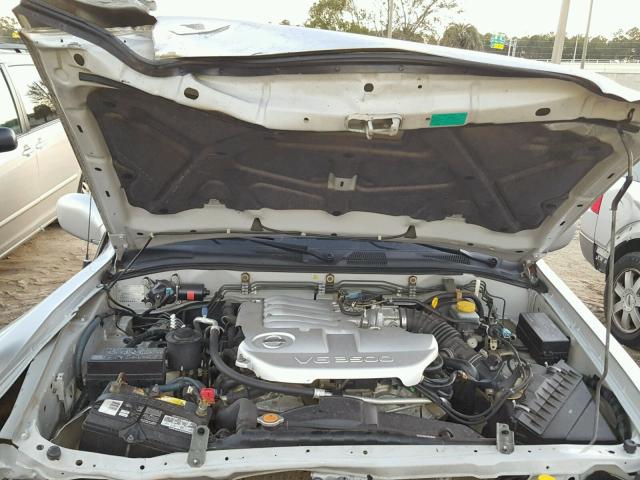 JN8DR09X24W808221 - 2004 NISSAN PATHFINDER SILVER photo 7