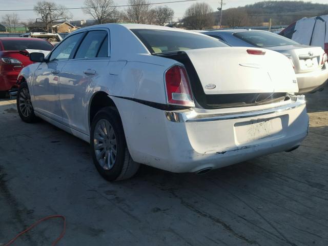 2C3CCAAG2DH635281 - 2013 CHRYSLER 300 WHITE photo 3