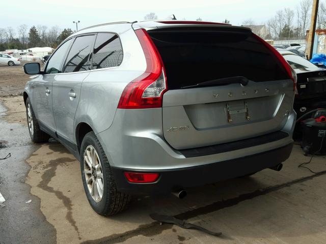 YV4992DZ2A2106812 - 2010 VOLVO XC60 T6 SILVER photo 3