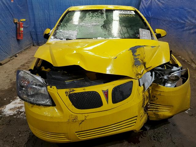 1G2AS18H597184214 - 2009 PONTIAC G5 YELLOW photo 9