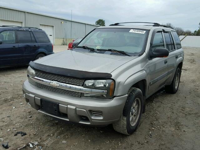 1GNDT13S132346845 - 2003 CHEVROLET TRAILBLAZE TAN photo 2