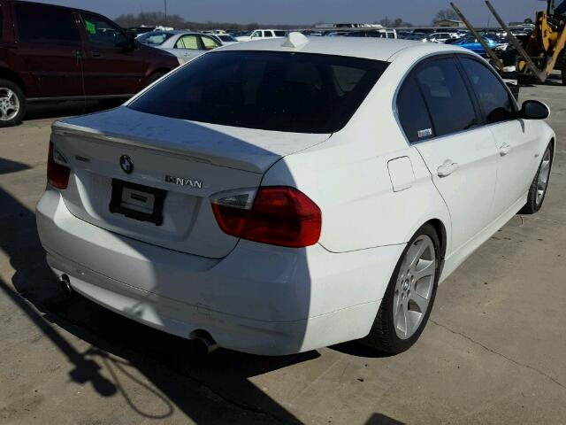 WBAVB77508NM05149 - 2008 BMW 335 I WHITE photo 4