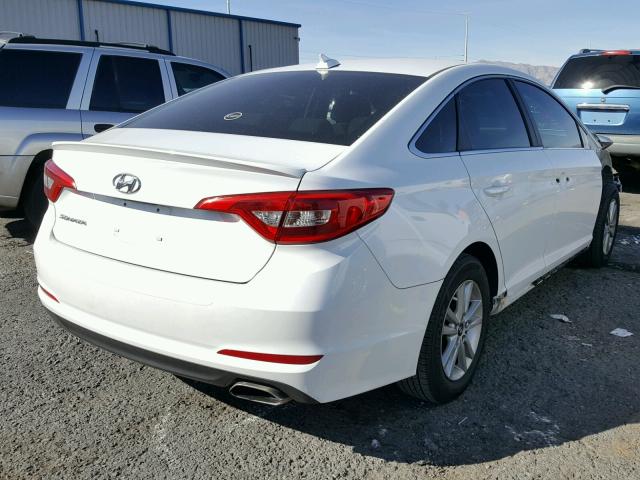 5NPE24AF8FH202154 - 2015 HYUNDAI SONATA SE WHITE photo 4