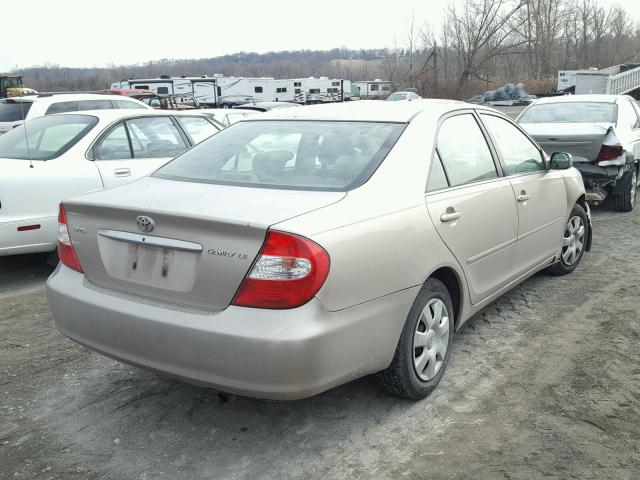 4T1BE32K72U606686 - 2002 TOYOTA CAMRY LE TAN photo 4