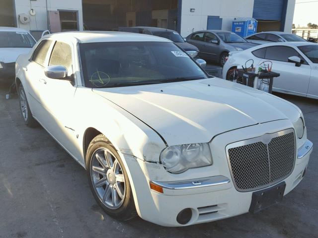 2C3AA63H75H668214 - 2005 CHRYSLER 300C WHITE photo 1