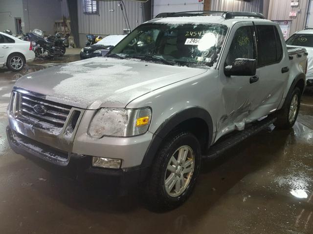 1FMEU5BE7AUA18498 - 2010 FORD EXPLORER S SILVER photo 2