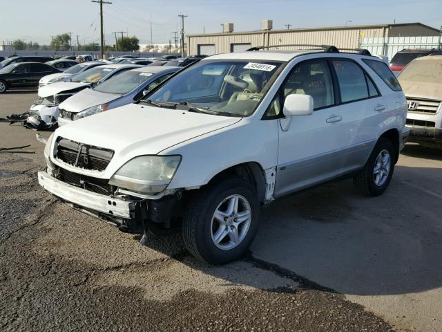 JTJGF10U430158977 - 2003 LEXUS RX 300 WHITE photo 2