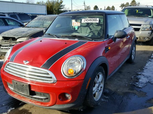 WMWSU3C53DT679723 - 2013 MINI COOPER RED photo 2