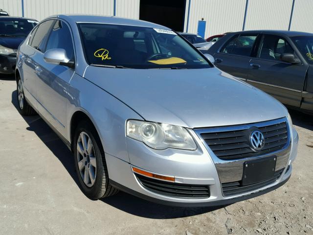 WVWJK73C38E124095 - 2008 VOLKSWAGEN PASSAT TUR SILVER photo 1