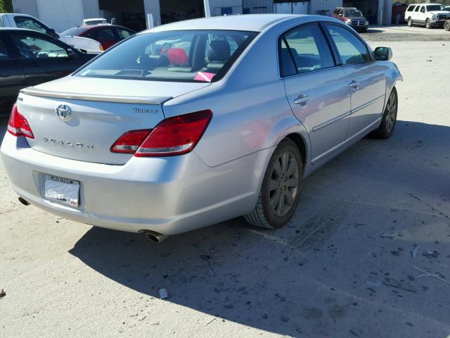 4T1BK36B26U159631 - 2006 TOYOTA AVALON XL SILVER photo 4