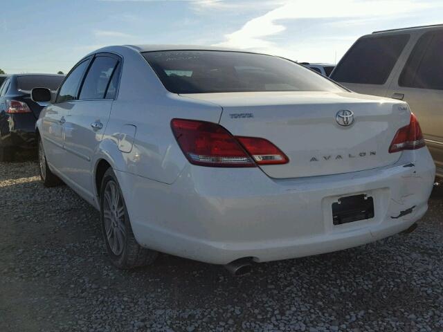 4T1BK36B28U323687 - 2008 TOYOTA AVALON XL WHITE photo 3