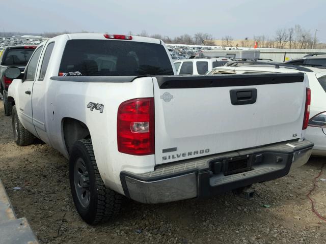 1GCSKREA8AZ224929 - 2010 CHEVROLET SILVERADO WHITE photo 3