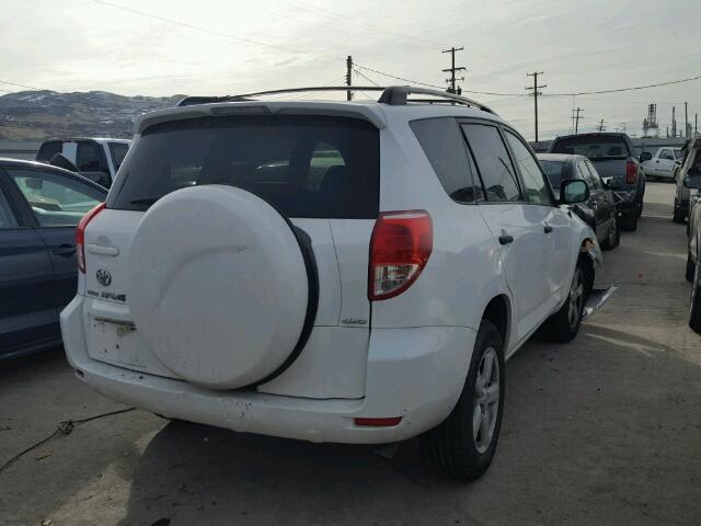 JTMBD33V266013697 - 2006 TOYOTA RAV4 WHITE photo 4