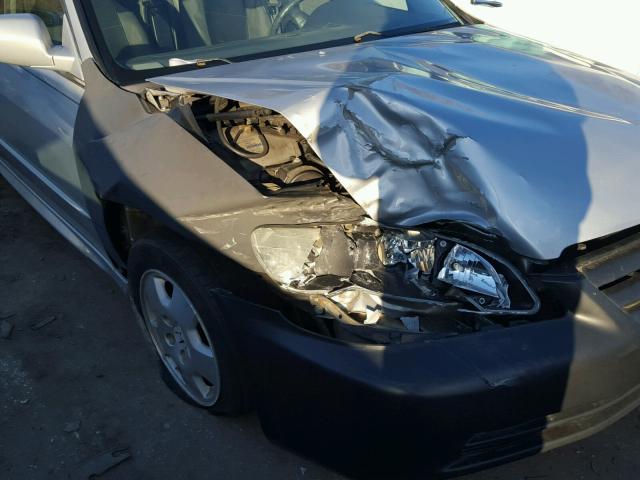 1HGCG16542A076983 - 2002 HONDA ACCORD EX SILVER photo 9