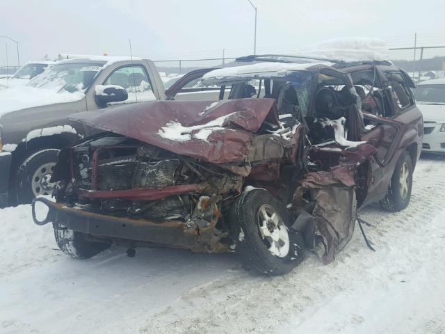 1GNDT13S652205031 - 2005 CHEVROLET TRAILBLAZE MAROON photo 2