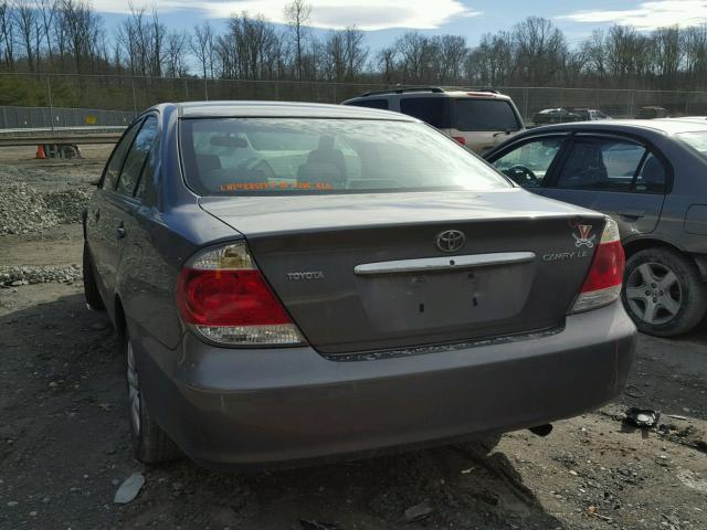 4T1BE30K25U637495 - 2005 TOYOTA CAMRY LE GRAY photo 3