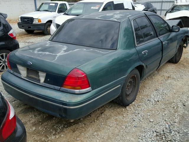 2FAFP73W7YX120718 - 2000 FORD CROWN VICT GREEN photo 4