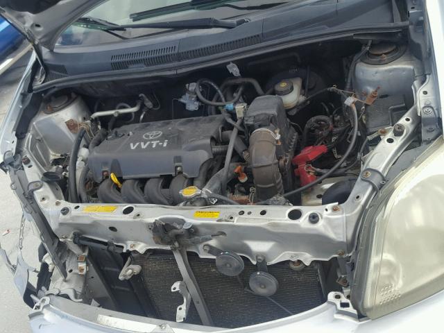 JTKKT624740074002 - 2004 TOYOTA SCION XA SILVER photo 7