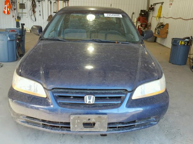 1HGCF86662A059350 - 2002 HONDA ACCORD VAL BLUE photo 9