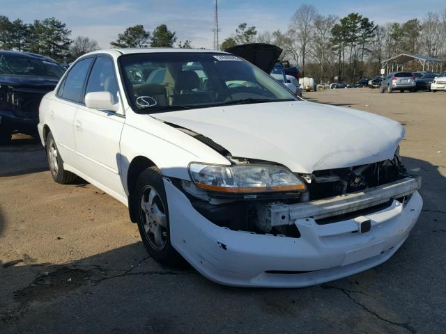 1HGCG5650WA114030 - 1998 HONDA ACCORD EX WHITE photo 1