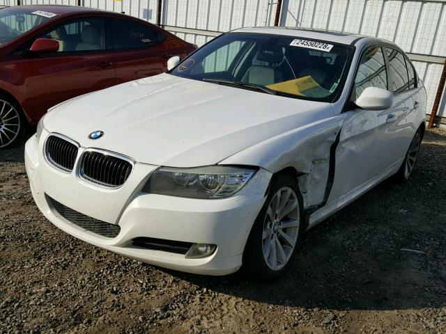 WBAPH5C50BA446560 - 2011 BMW 328 I SULE WHITE photo 2