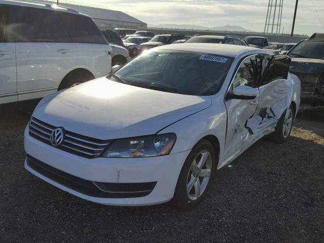 1VWBT7A39EC102160 - 2014 VOLKSWAGEN PASSAT SE WHITE photo 2