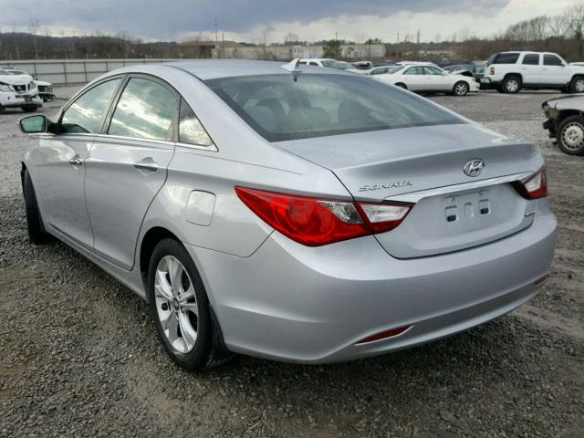 5NPEC4AC8BH151347 - 2011 HYUNDAI SONATA SE SILVER photo 3