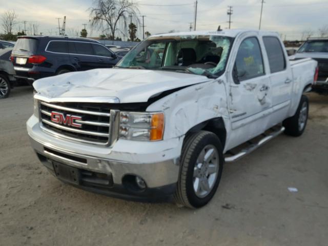 3GTP1VE06CG202469 - 2012 GMC SIERRA C15 WHITE photo 2