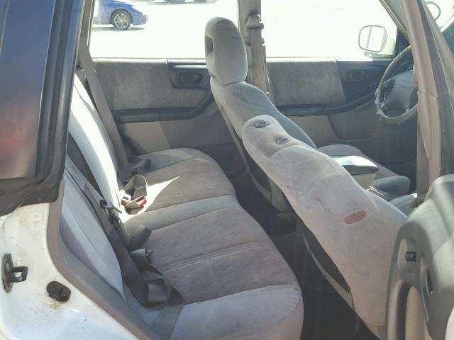 JF1SF65681H722137 - 2001 SUBARU FORESTER S 白色 照片 6