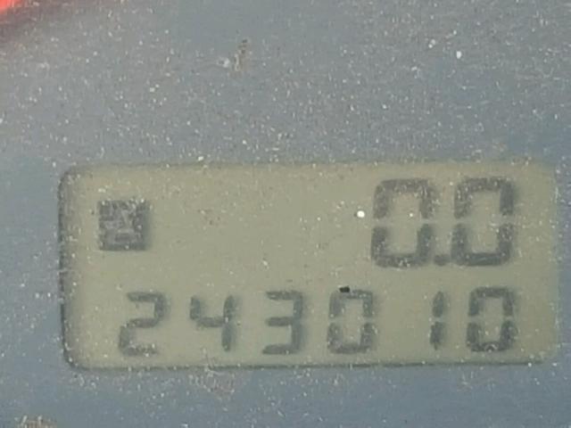 JF1SF65681H722137 - 2001 SUBARU FORESTER S 白色 照片 8